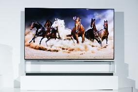 LG Electronics Japan's OLED TV "LG SIGNATURE Z9